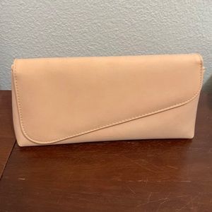Nina ricci purse that came with perfume, never used, can be used to go out